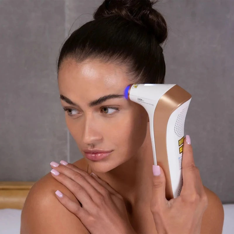 A New Era of Skincare: An In-Depth Analysis of the Dermrays Revive