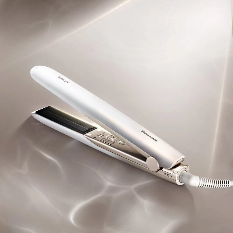 Inside the Panasonic Gloss-Lock 2.0 Multi-Styler (HN10)