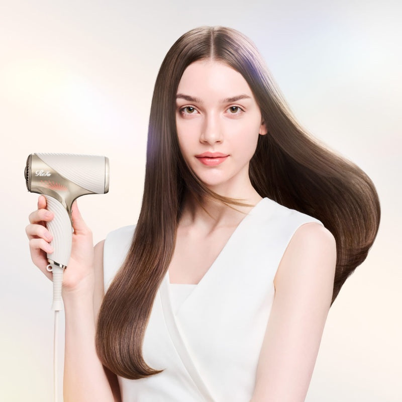 ReFa BEAUTECH DRYER SE W lifestyle photo, Ivory color shown